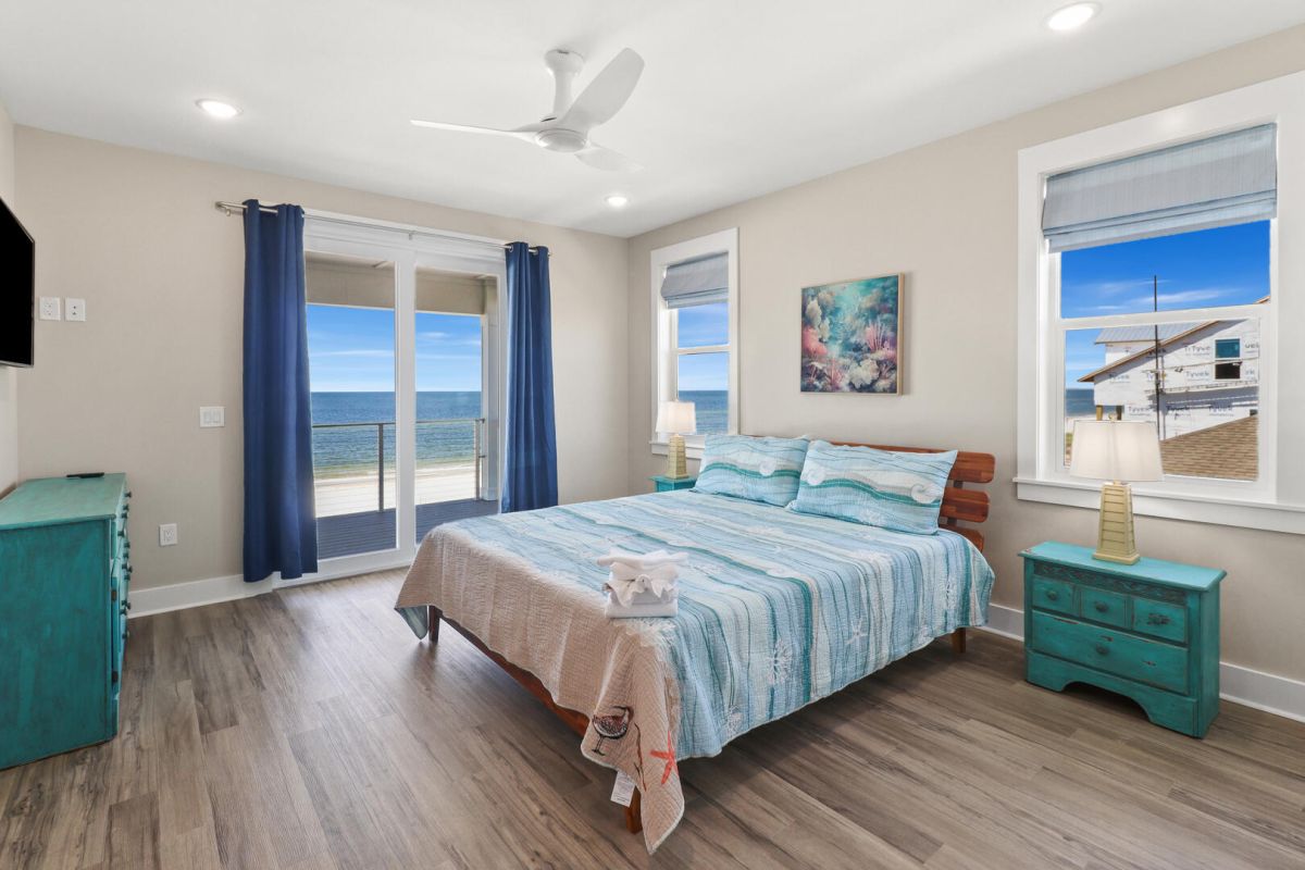 Beachfront Paradise bedroom